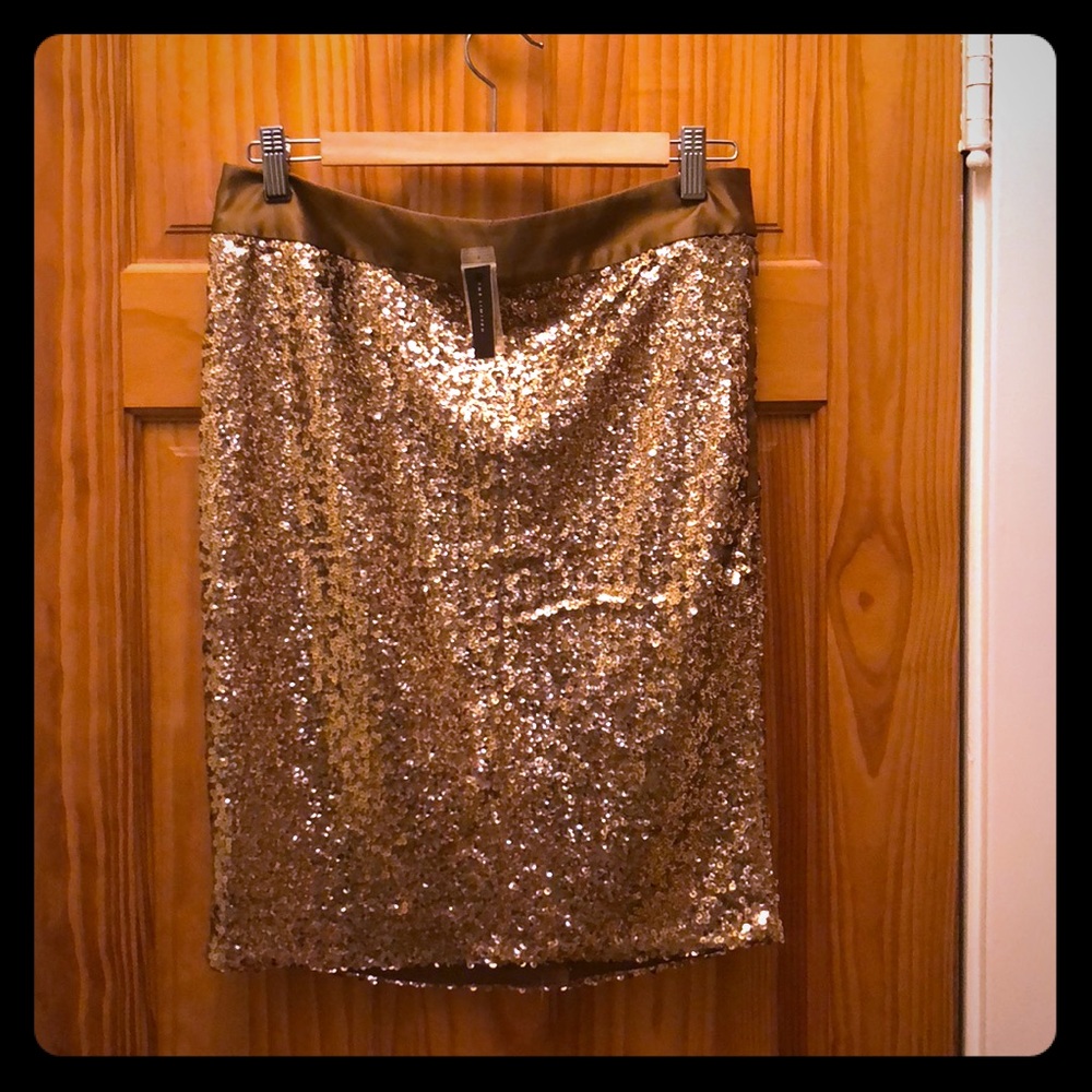 Gold sequin pencil skirt